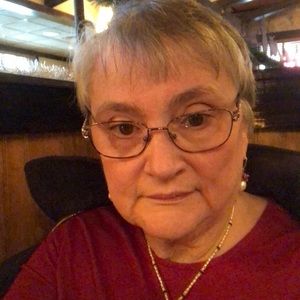 Meet your Posher, Deborah